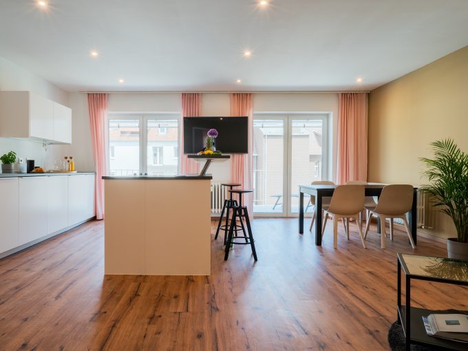 Apartment 6